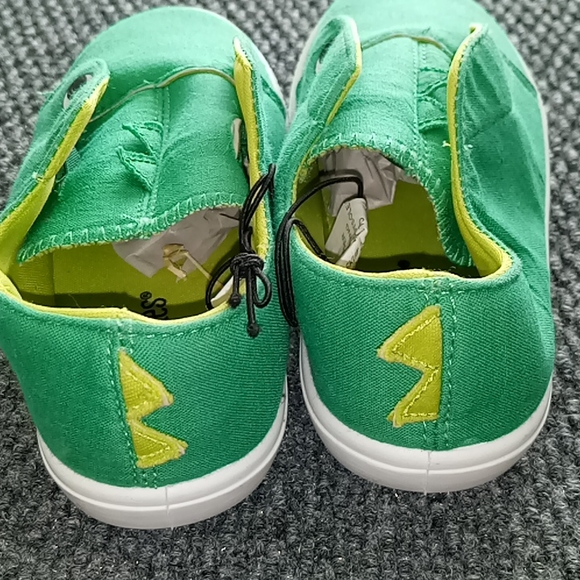 Kids swiggles shoes size 10 - Picture 5 of 6